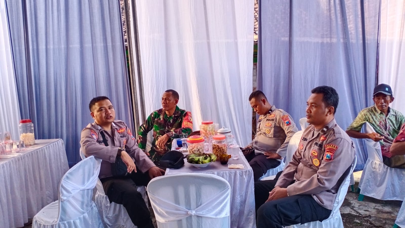 Polsek sambeng giat Pam Giat masyarakat kuda kepang di dsn. Ngengkreng ds. Semampurejo.