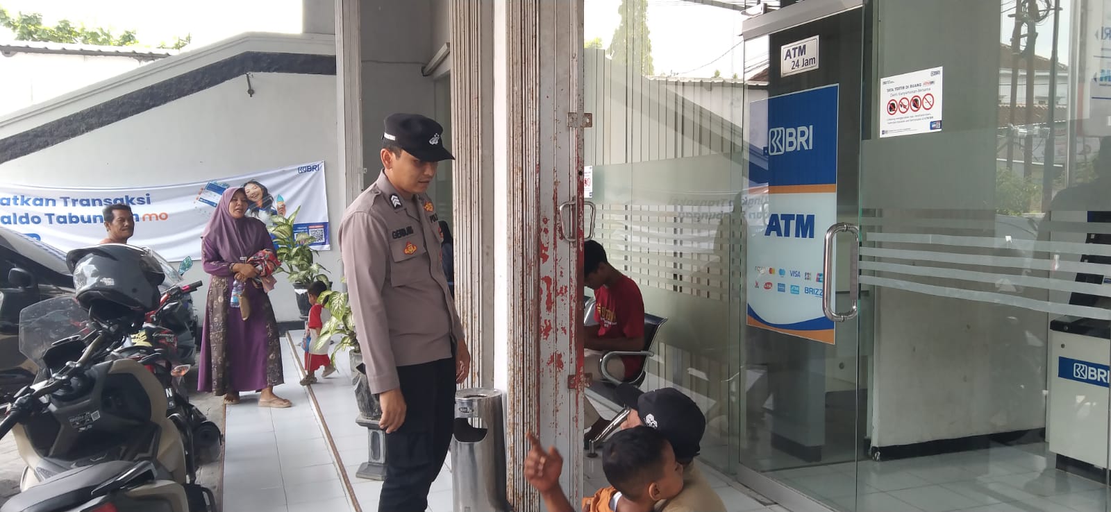 Polsek Sukorame gelar patroli obyek vital ciptakan situasi keamanan wilayah hukum yang aman dan kondusif. 